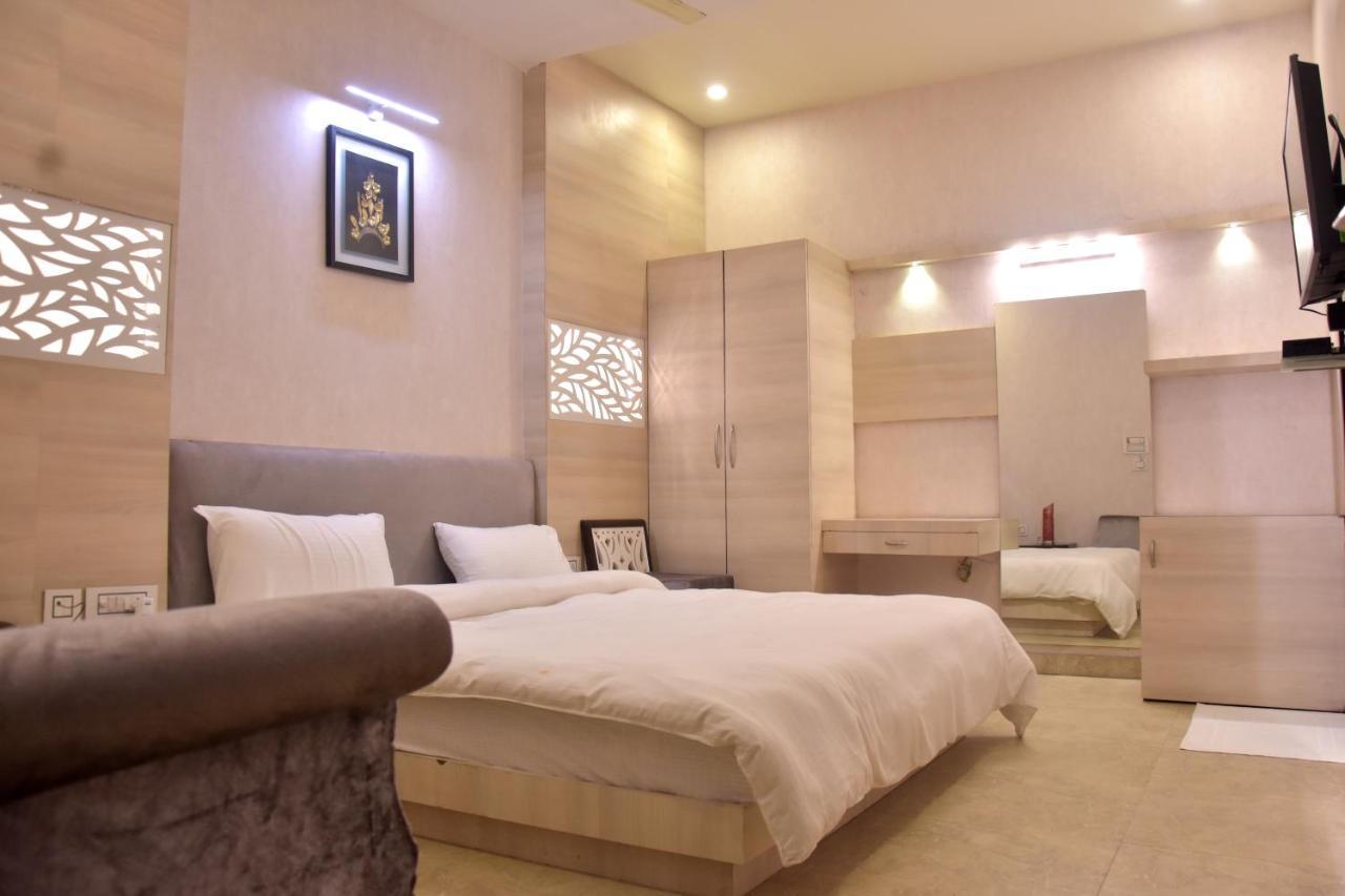 Hotel Mahendra Plaza Hardoi מראה חיצוני תמונה