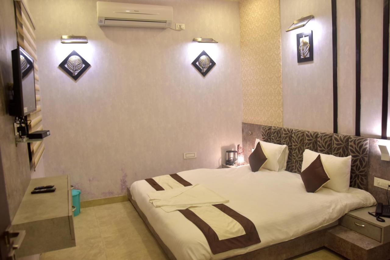Hotel Mahendra Plaza Hardoi מראה חיצוני תמונה