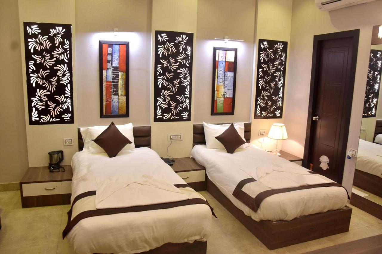 Hotel Mahendra Plaza Hardoi מראה חיצוני תמונה